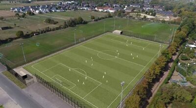 Kunstrasen Grün-Weiß Holt